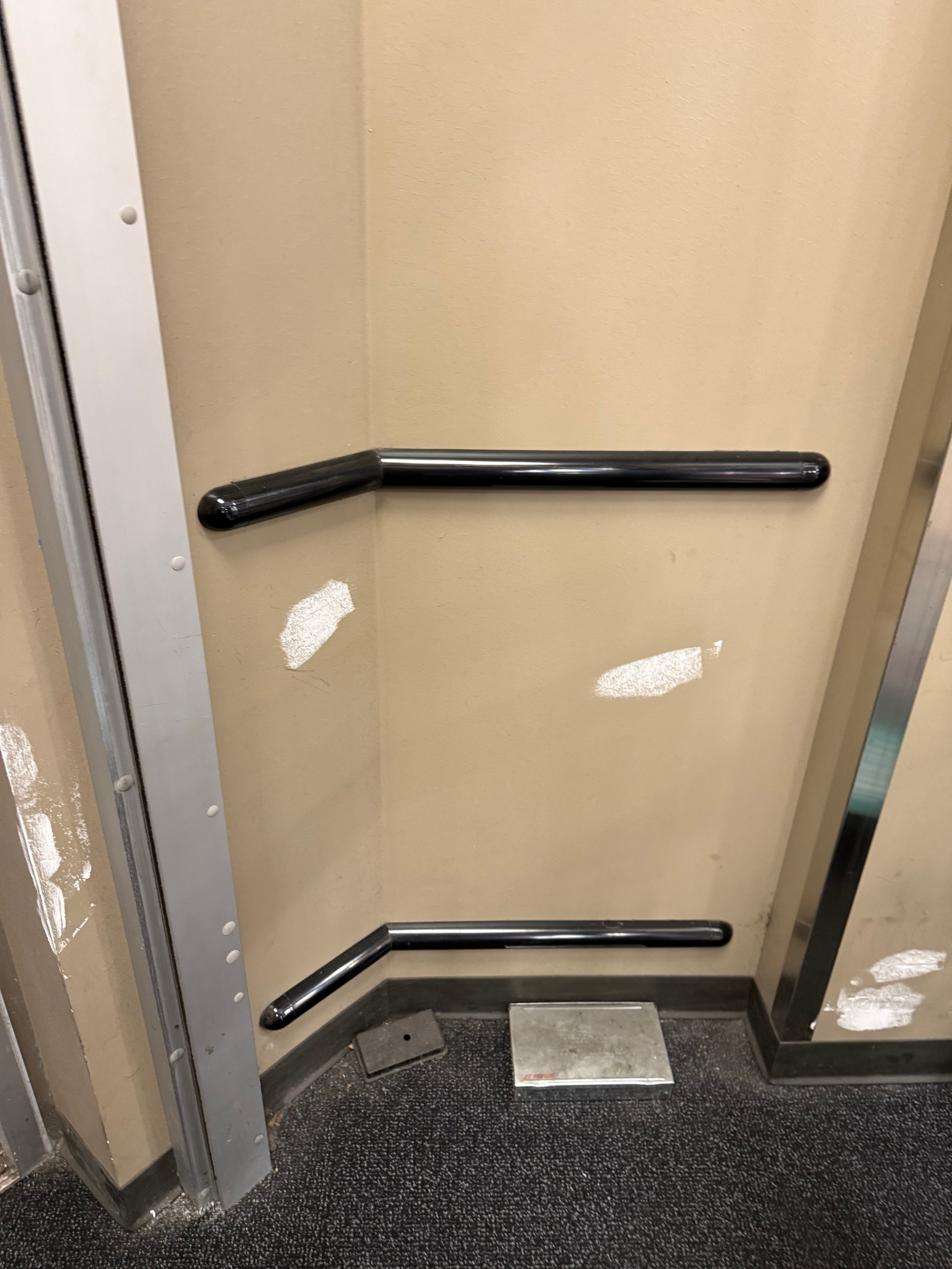 Commercial Door Frame & Hardware